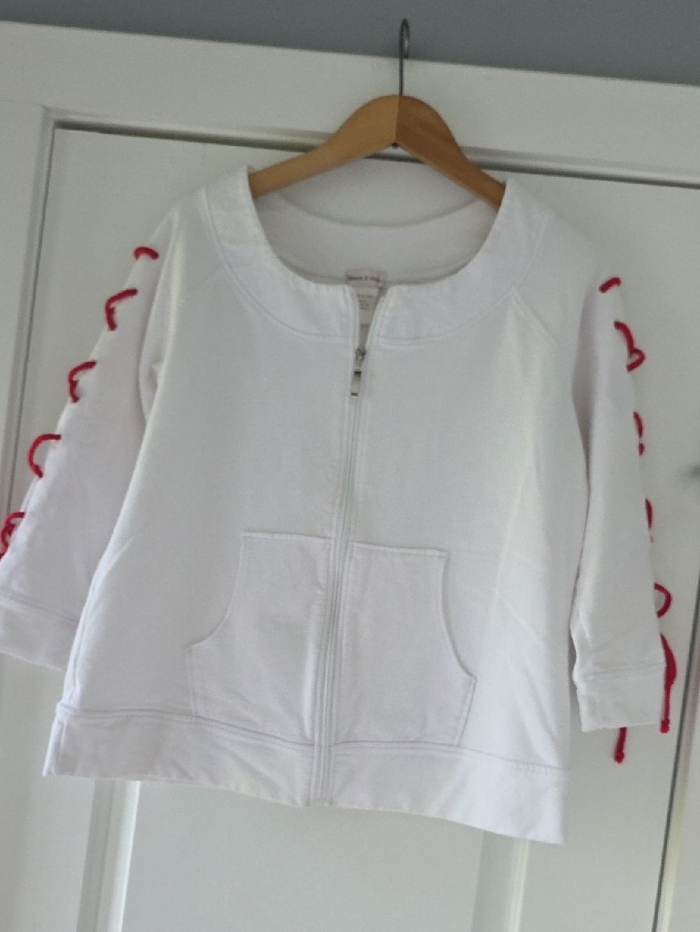 Monroe & Main White Zip-Front Sweatshirt With Red Ties On Sleeves